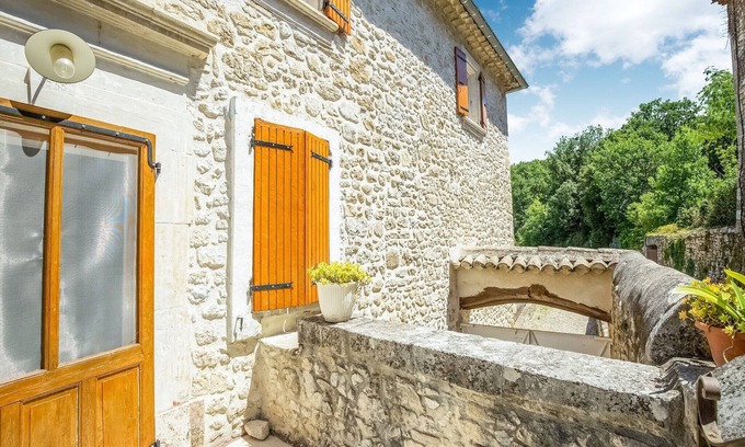 Montclus House | Montclus Charm: Views & Calm