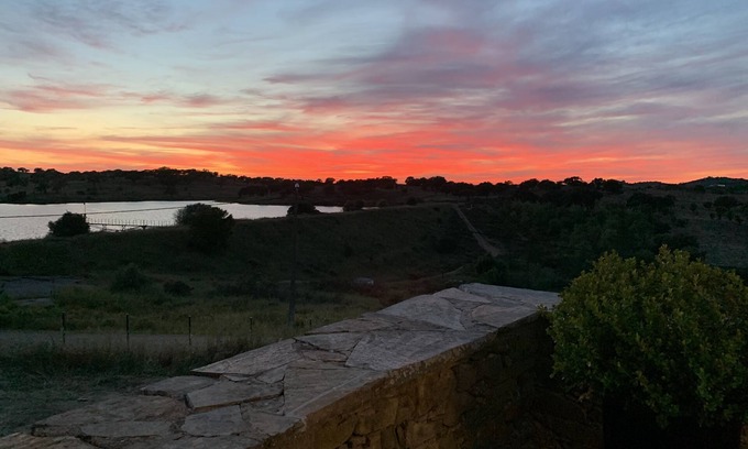 Almodovar e Graca dos Padroes Cottage | Monte Clérigo Casa de Campo
