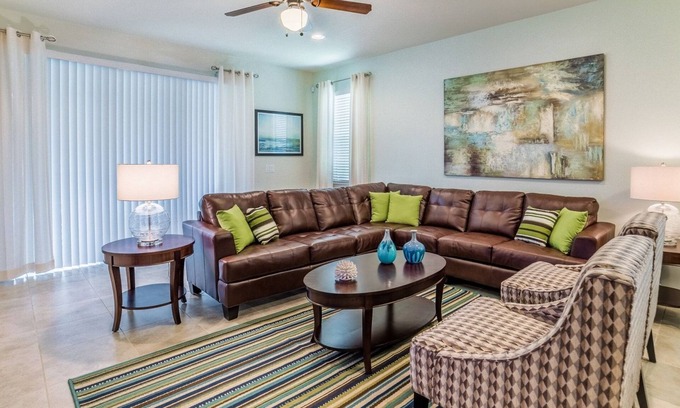 Four Corners House | MOR2113 Summary: Wind