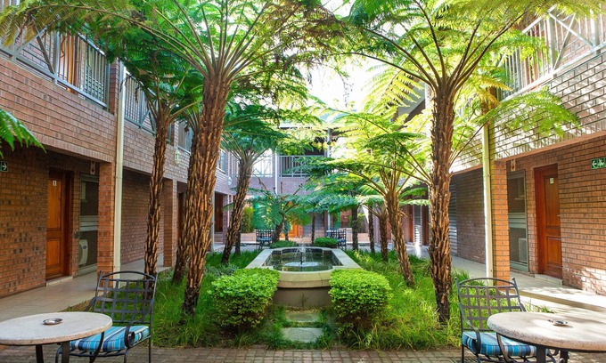 Polokwane Hotel | Mosate Lodge Polokwane