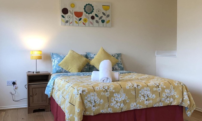 Cambridge House | Most Beautiful Home in Orchard Park, Cambridge