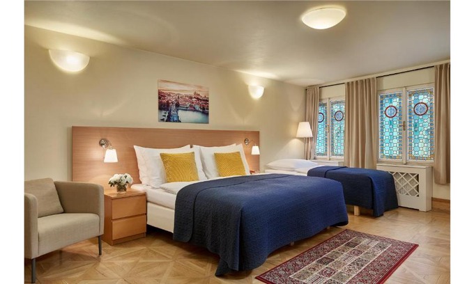 Mala Strana Hotel | Mostecká 12 Residence