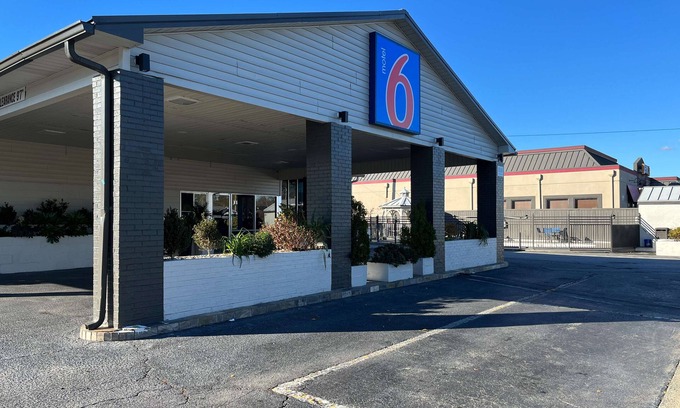 Greenville Hotel | Motel 6 Greenville, NC – ECU-Medical Center