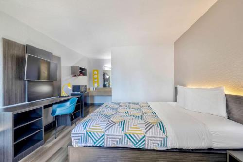 Hammond Hotel | Motel 6-Hammond, IN - Chicago Area