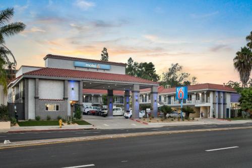 La Mesa Hotel | Motel 6-La Mesa, CA