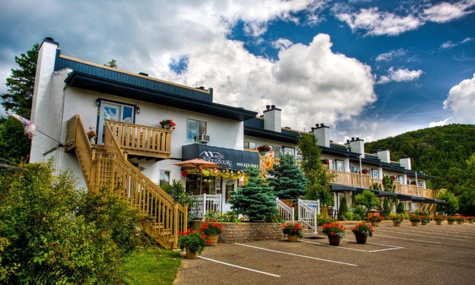 Saint-Sauveur Hotel | Motel Le JoliBourg
