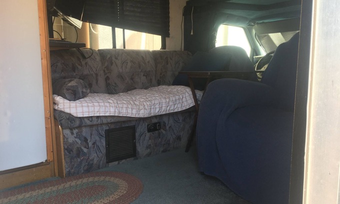 Los Cabos House | Motorhome with spacious amenities outside