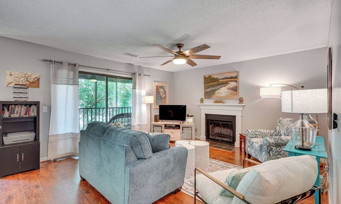 Mount Pleasant Condo | Mount Pleasant Condo - Near Charleston & Beaches!