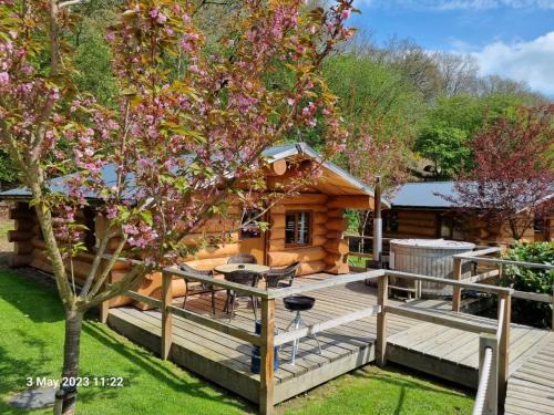 Marshbrook House | Mountain Edge Resort Lodge 3 with Hot Tub