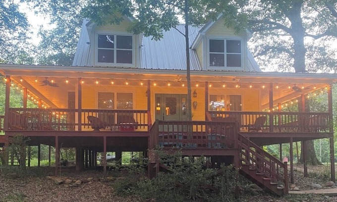 Hatfield Cabin | MOUNTAIN FORK RIVER HOUSE