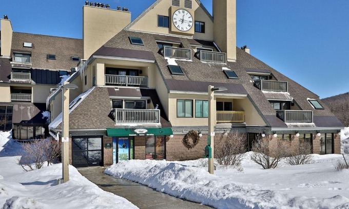 Killington House | Mountain Green Resort by Killington VR- 1 Bedrooms