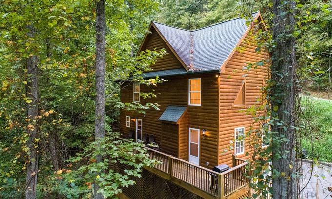 Sylva Cabin | Mountain High - Cozy Mountain Home
