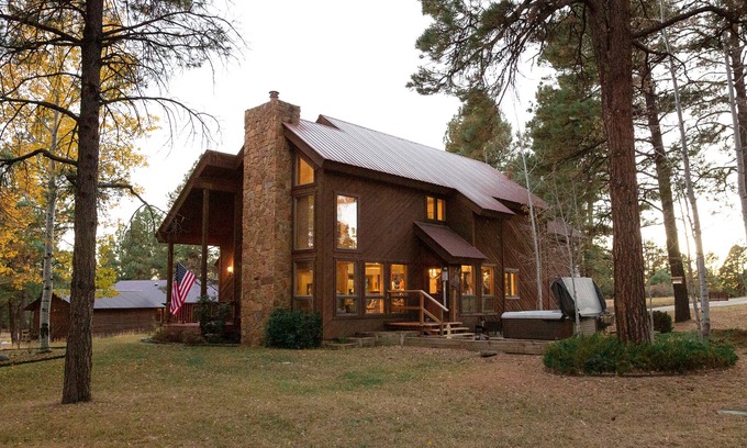 Pagosa Springs House | Mountain Home w/Hot Tub Sleeps 10