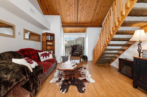 Wintergreen House | Mountain Inn Lodge 80 with Wintergreen Advantage
