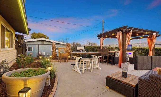 Lemon Grove House | Mountain Majesty 2 BR with AC, BBQ, Parking, View
