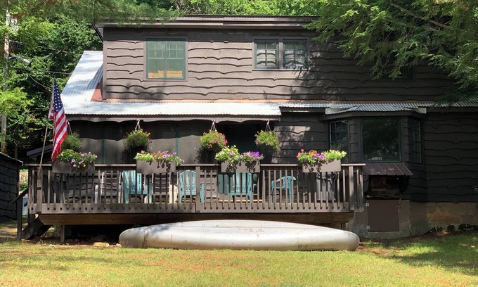 Long Lake Cottage | Mountain Retreat - escape to the Mountains yet have all the amenities of home!