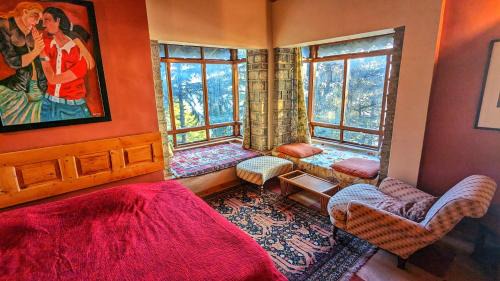 Dalhousie House | Mountain View 3bhk Near Mall Road Deodar Retreat