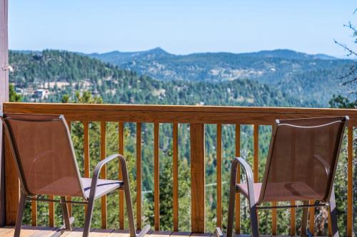 Evergreen House | Mountain View Apartment Near Downtown & Hiking