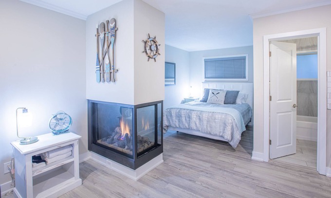 The Blue Mountains Apartment | Mountain View Boutique Suite with contactless entry - The Lake at Blue Mountains
