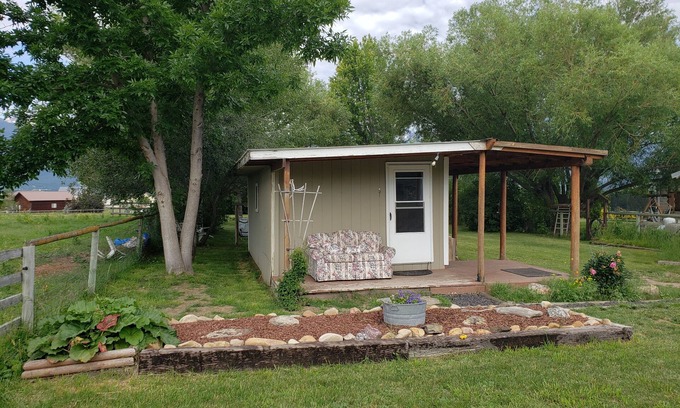 Stevensville House | Mountain view bungalow
