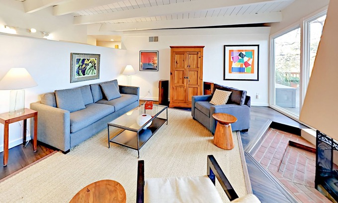 Santa Rosa House | Mountain-view oasis with hidden garden patios - walk to trails & lake