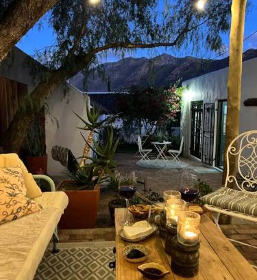Montagu Apartment | Mountain View - The Little Gem