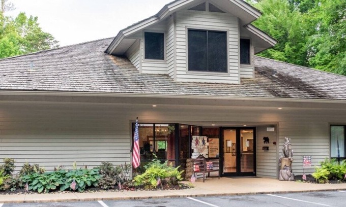 Pigeon Forge Villa | MountainLoft™ - 1 Bedroom Deluxe Villa