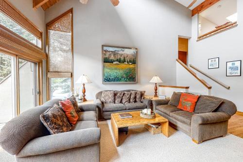 Eagle-Vail House | Mountains Retreat