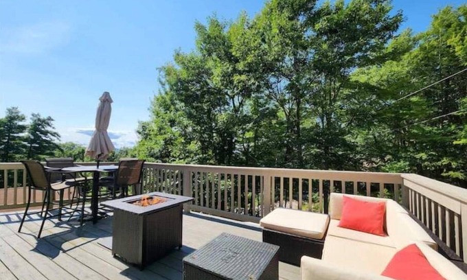 Union House | Mountainside chalet with a sauna and beautiful views near Lake Winnipesaukee NH!