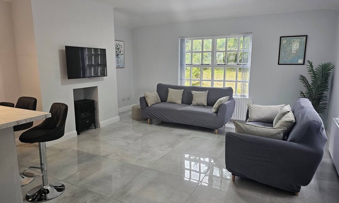 Downpatrick House | Mountpanther Holiday House