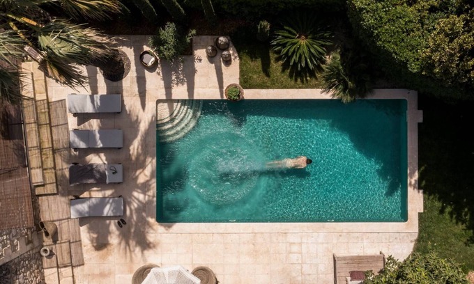 Mouries House | Mouriès – An exceptional property – Sleeps 12