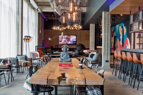 Copenhagen SV Hotel | Moxy Copenhagen Sydhavnen