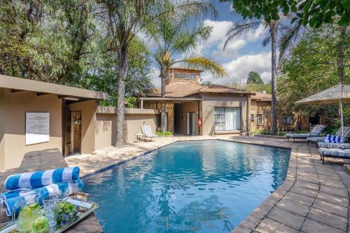 Emalahleni House | Moyres Guest House