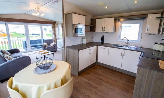 Camber RV Rental | MP683 - Parkdean Resorts - Camber Sands