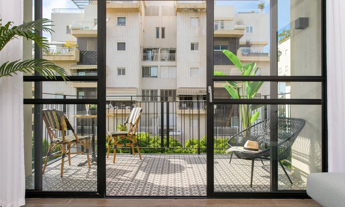 Old North Apartment | Mr. Brooklyn - By TLV2GO