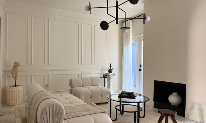 Turtle Creek Apartment | Mr. Nomad: Artistic Abode in Uptown