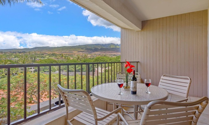Kaanapali Condo | MRR Presents Kaanapali Ali'i 256 - Expansive 2BR Corner Remodel w/Gorgeous West Mountain Views