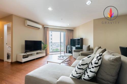 Ban Pho Apartment | MRT rame9 Jodd Fairs night market, walk for a few minutes, two bedrooms and two bathrooms
