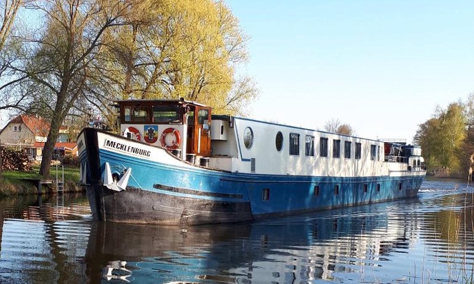 Groningen Bed & Breakfast | MS Mecklenburg