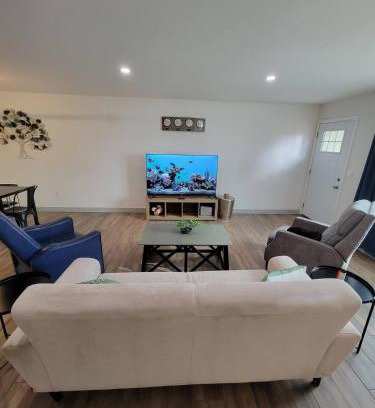 North Mountain Apartment | Msg for 5percent off 2Bed1Bath KingQueenBeds NorthPHX