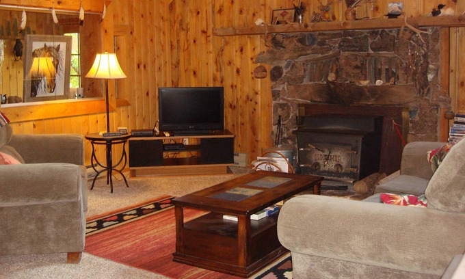La Sal Cabin | Mt. Peale Sanctuary and Retreat Cabins