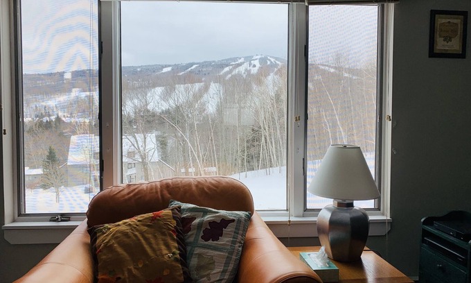 West Dover Condo | MT SNOW Great location with Moover