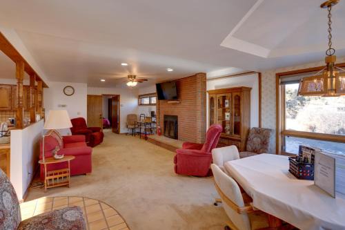 Durango - Purgatory Apartment | Mtn-View Retreat Near Hiking in Bayfield!