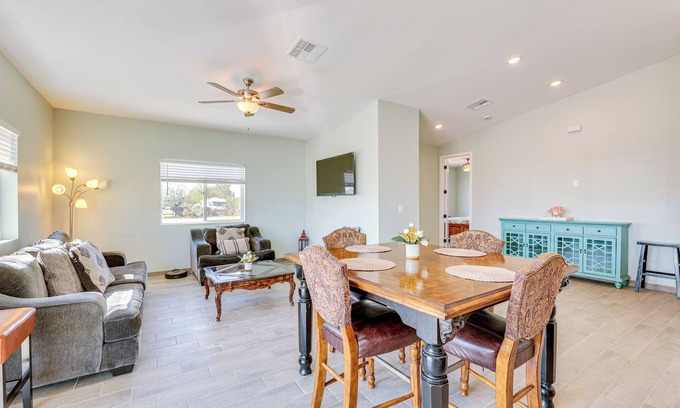 Casa Grande House | Mtn Views: Spacious Family Home in Casa Grande!