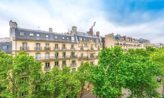 Porte-Dauphine Apartment | Muette - Lamartine 1bdr by B'Your Home