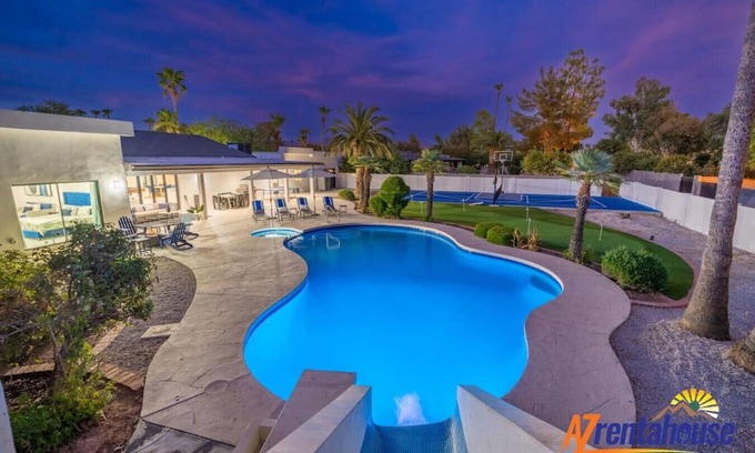 Paradise Valley Village House | Multimillion $ ResortVilla+Waterslide+Pickleball Court+Puttting green+spa+gameroom