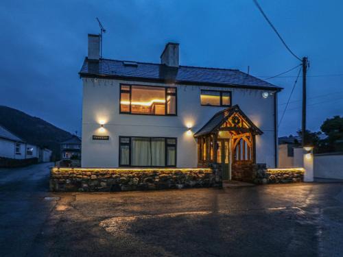Nefyn House | Murmur Y Mor
