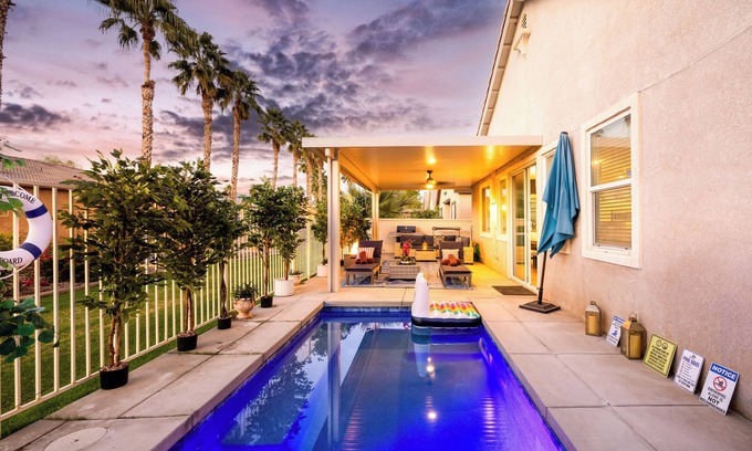 Indio House | MusicLover LAKEside Pool, Game Room & Golf Course!