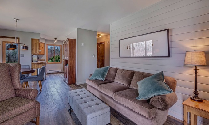 Clark Cabin | Mustang - Escape to the wilderness