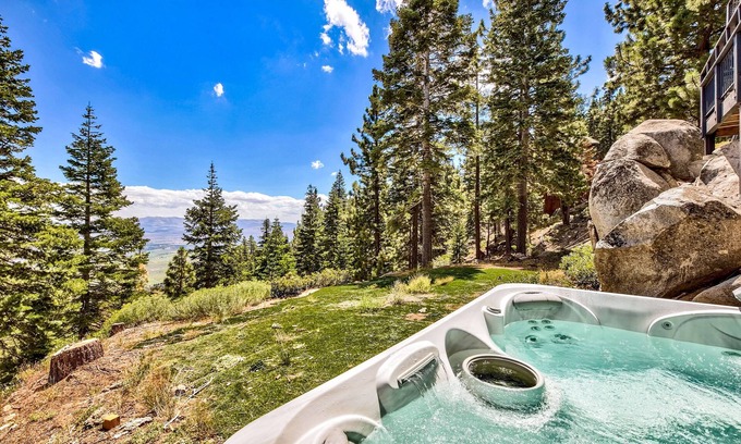 Tahoe Village Cabin | MV50 Grand Lodge Lake Tahoe With Game Room Hot